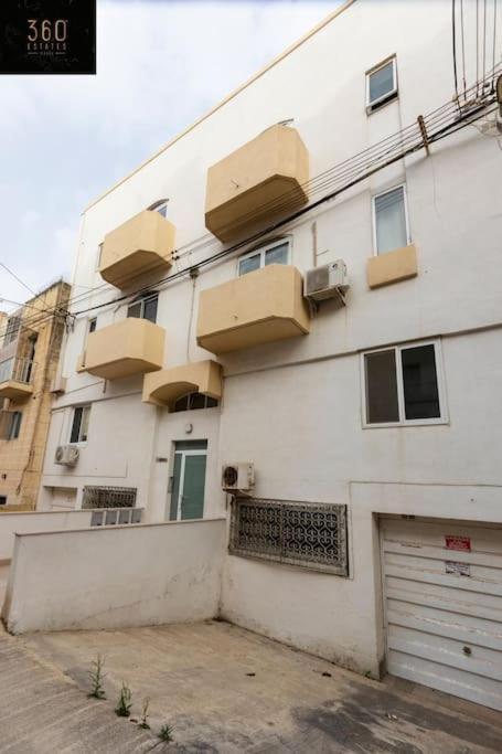 Modern 2Br Apt In The Quaint Village Of Marsaskala & Ac By 360 Estates Extérieur photo
