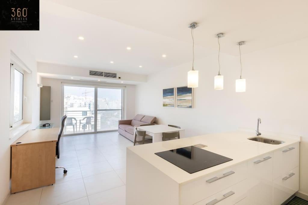 Modern 2Br Apt In The Quaint Village Of Marsaskala & Ac By 360 Estates Extérieur photo