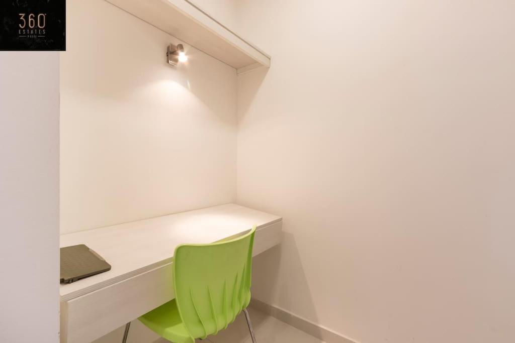Modern 2Br Apt In The Quaint Village Of Marsaskala & Ac By 360 Estates Extérieur photo